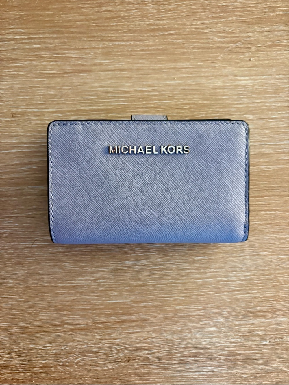 Michael Kors Lilac Saffiano Leather Card Holder with Silver Logo